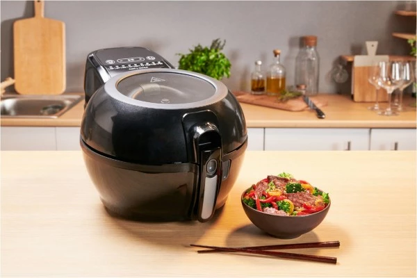 Fritteusen Tefal FZ773815 Actifry Genius Smart (V2) Heißluft-Fritteuse Schwarz 7 Fritteusen Tefal FZ773815 Actifry Genius Smart (V2) Heißluft-Fritteuse Schwarz – Bild 5